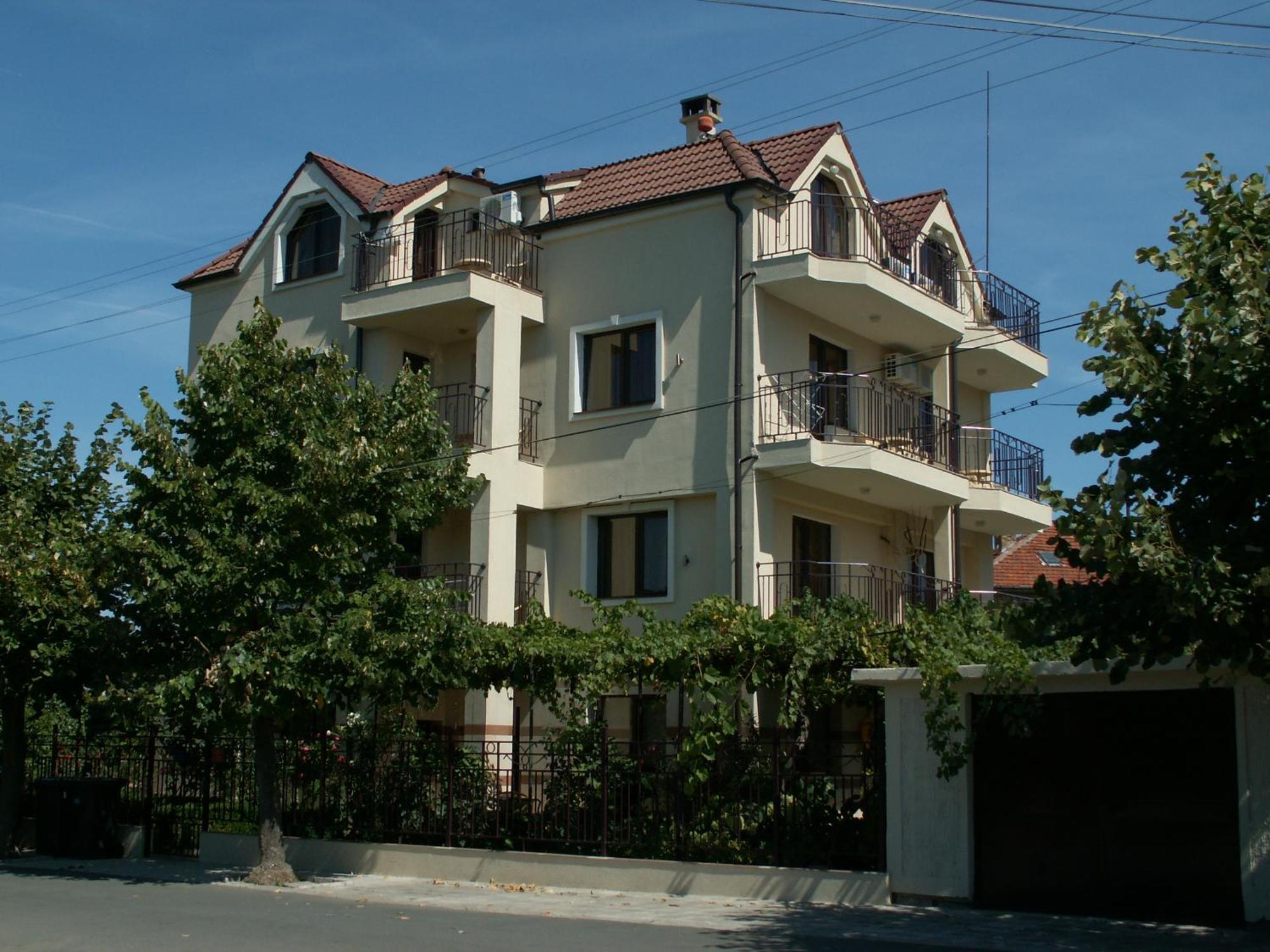 Family Hotel Bellehouse Chernomorets Buitenkant foto